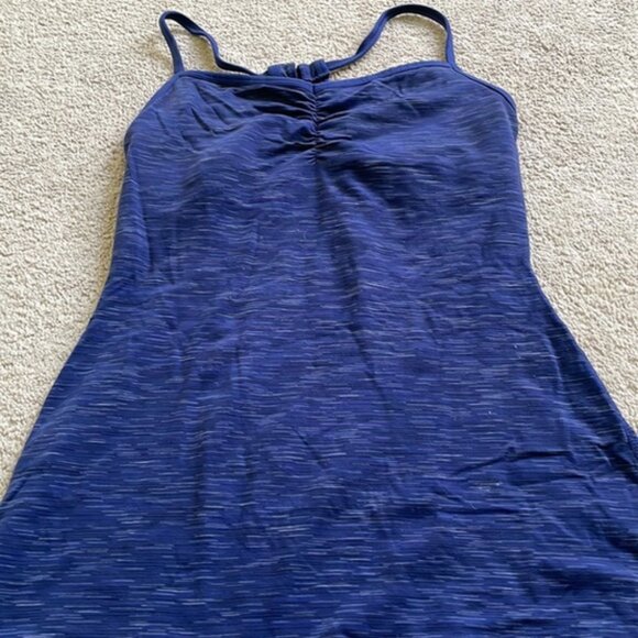 Lucy Heart Center Blue Sleeveless Fitted Tank Top with Ruched Front Size Small - Picture 2 of 6